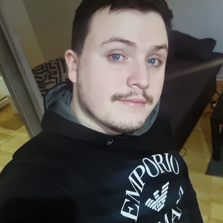 Rodin - Rencontre gay à Les Vieux-Prés Profil de Rodin, 24 ans, Rencontre gay à Les Vieux-Prés (Neuchâtel)