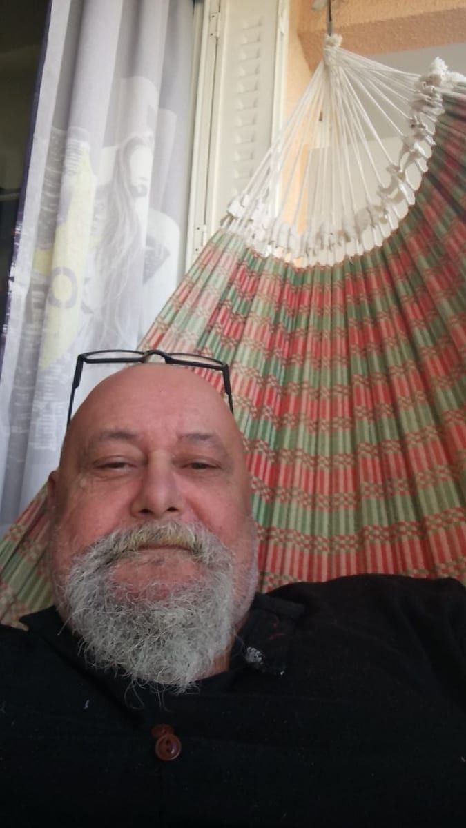 Profil de Irvin, 37 ans, Rencontre gay à Travers (Neuchâtel)