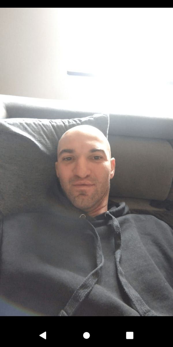 Profil de Dioncounda, 31 ans, Rencontre gay à Montalchez (Neuchâtel)