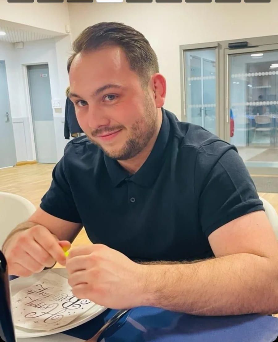 Nathis - Rencontre gay à Les Vieux-Prés Profil de Nathis, 43 ans, Rencontre gay à Les Vieux-Prés (Neuchâtel)