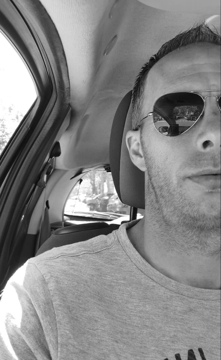 Bilal - Rencontre gay à Noiraigue Profil de Bilal, 24 ans, Rencontre gay à Noiraigue (Neuchâtel)