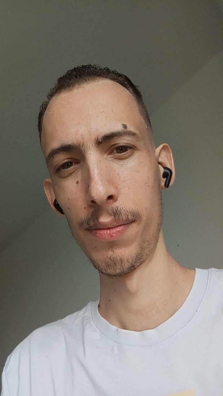 Profil de Neil, 24 ans, Rencontre gay à La Brévine (Neuchâtel)