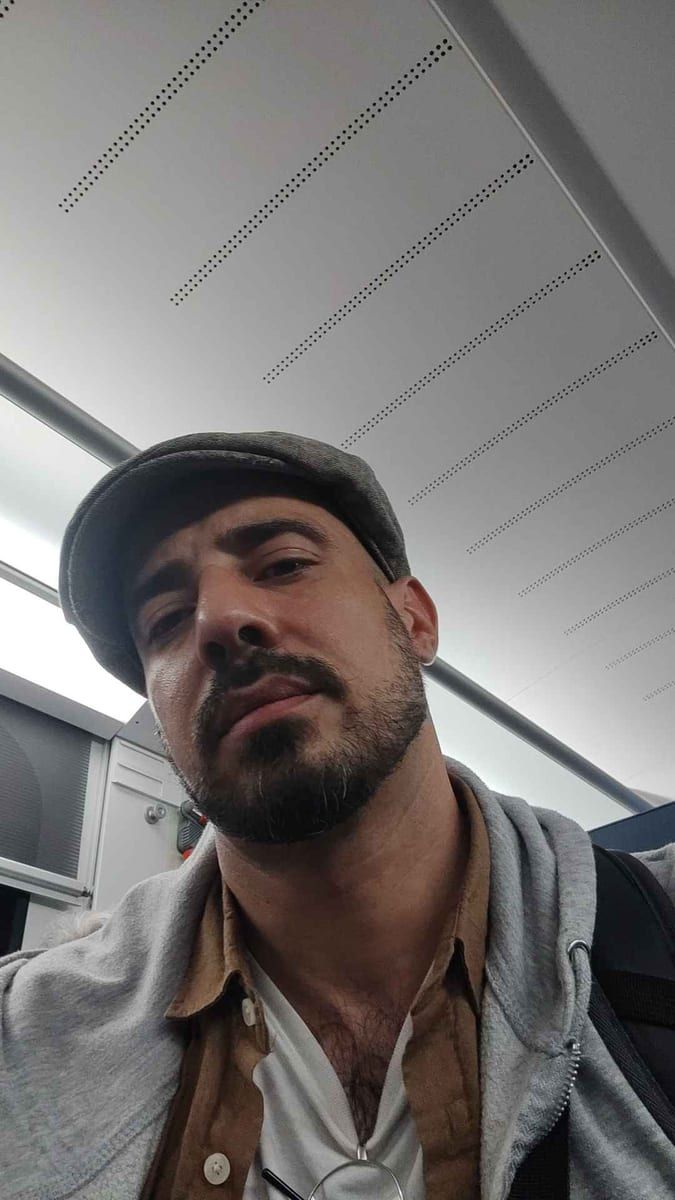 Jalil - Rencontre gay à La Cibourg Profil de Jalil, 34 ans, Rencontre gay à La Cibourg (Neuchâtel)