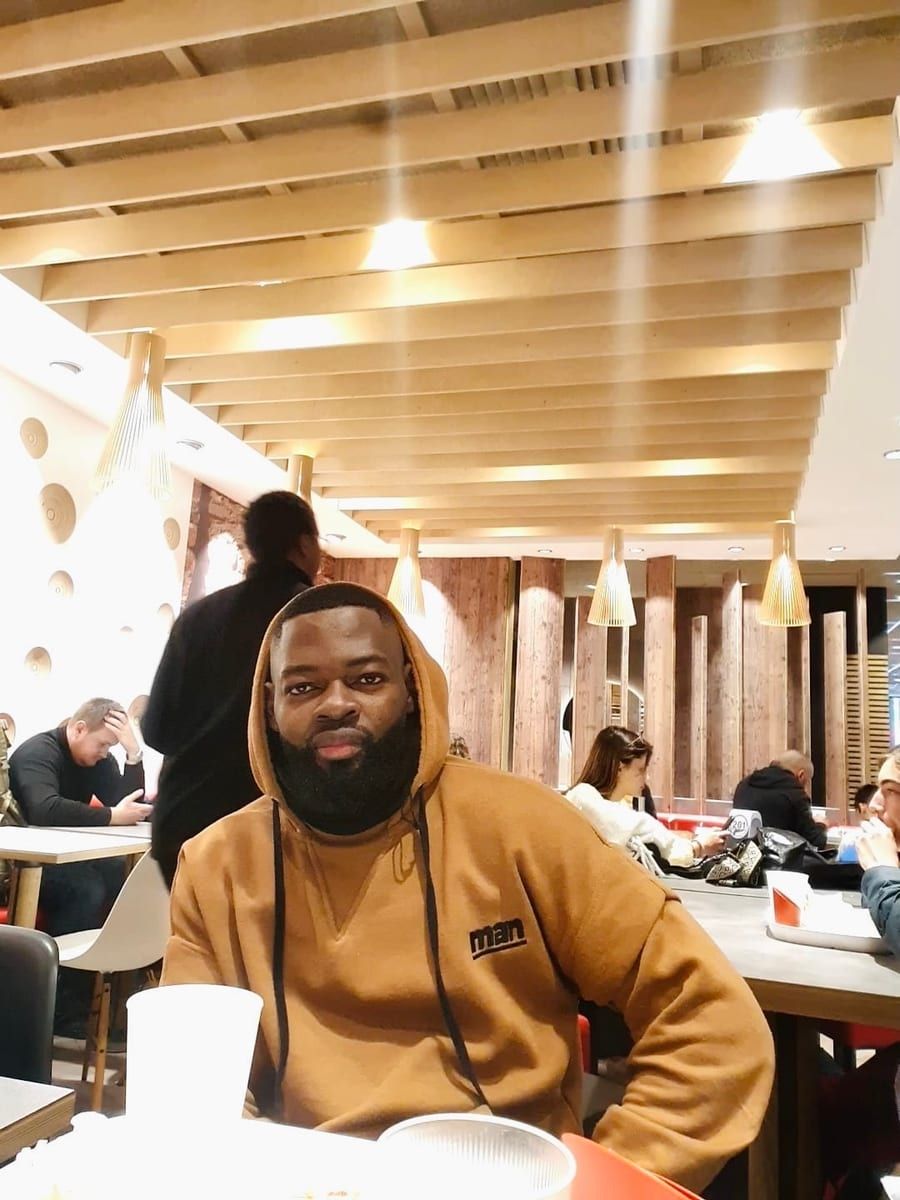 Profil de Mamar, 28 ans, Rencontre gay à Bôle (Neuchâtel)