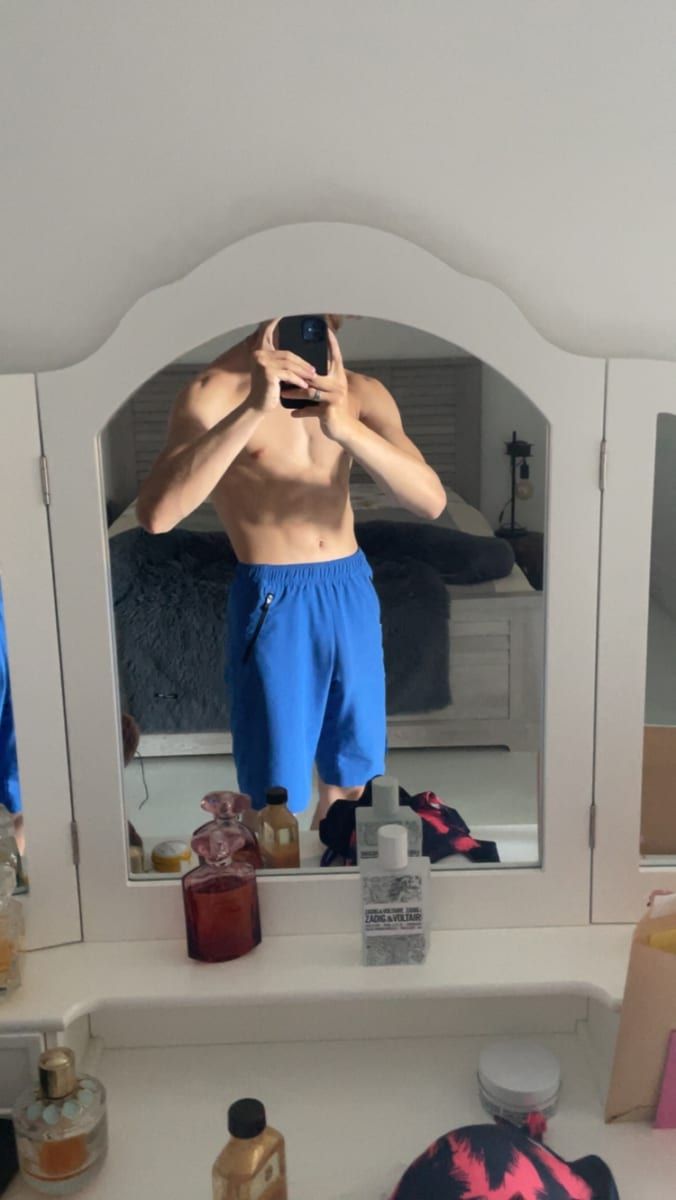 Profil de Illyan, 27 ans, Rencontre gay à Les Vieux-Prés (Neuchâtel)