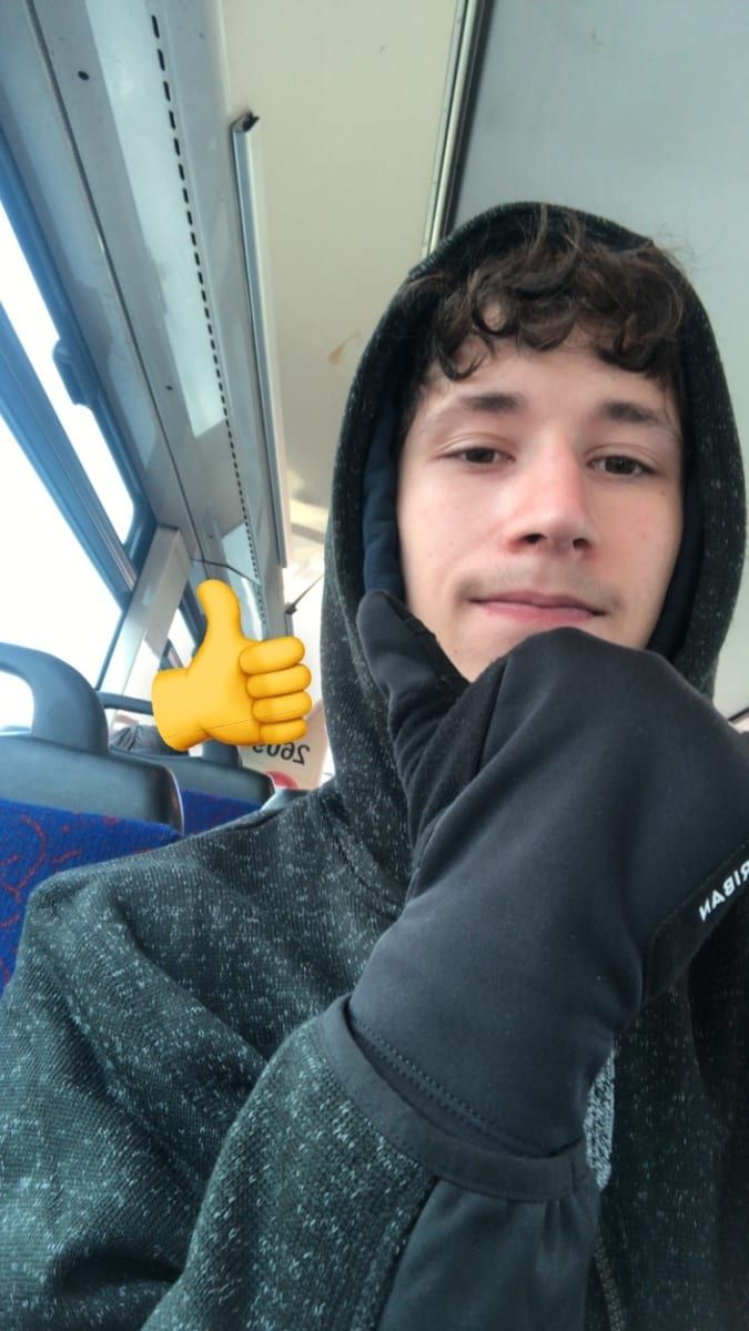 Profil de Dion, 30 ans, Rencontre gay à Buttes (Neuchâtel)