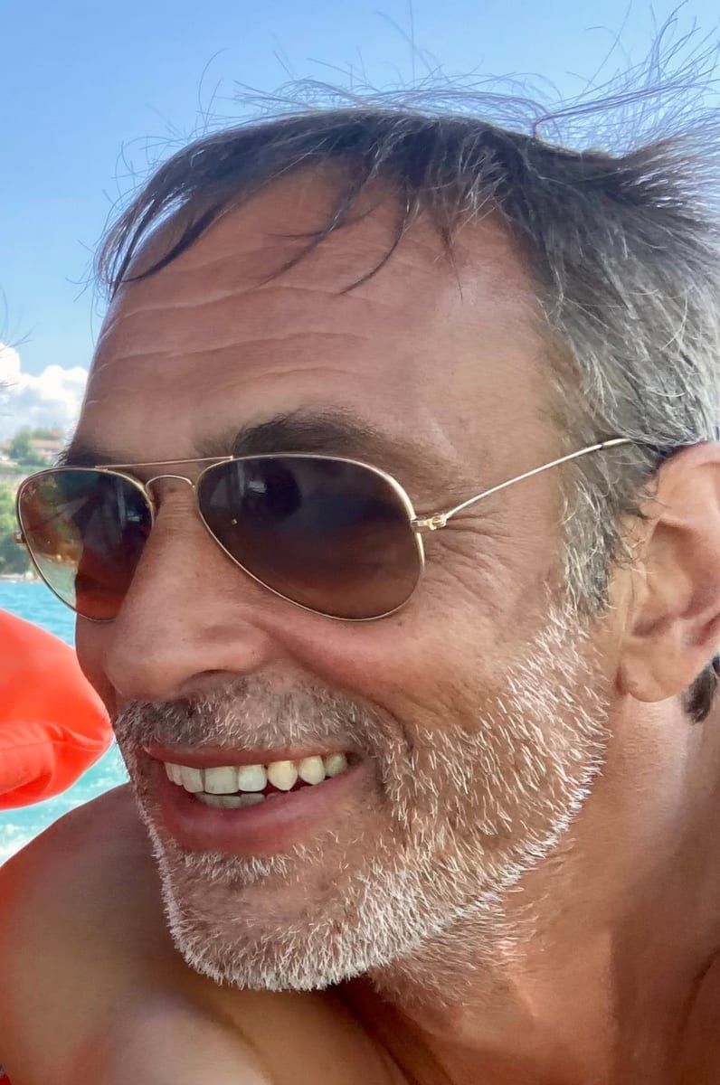 Lange - Rencontre gay à La Châtagne Profil de Lange, 37 ans, Rencontre gay à La Châtagne (Neuchâtel)