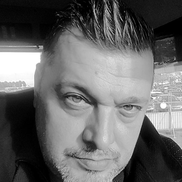 Profil de Guénael, 24 ans, Rencontre gay à La Brévine (Neuchâtel)