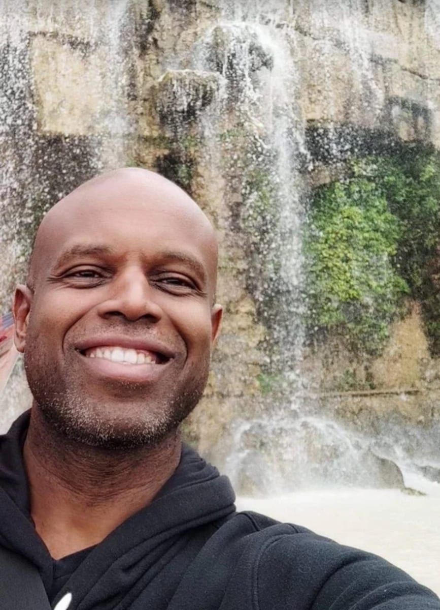 Keita - Rencontre gay à Les Bayards Profil de Keita, 40 ans, Rencontre gay à Les Bayards (Neuchâtel)