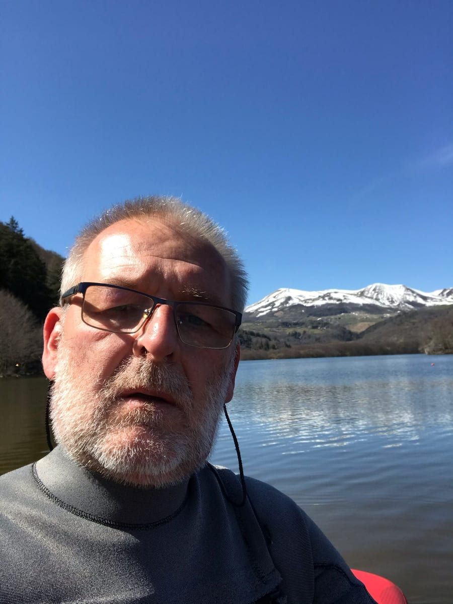 Jehann - Rencontre gay à Areuse Profil de Jehann, 32 ans, Rencontre gay à Areuse (Neuchâtel)
