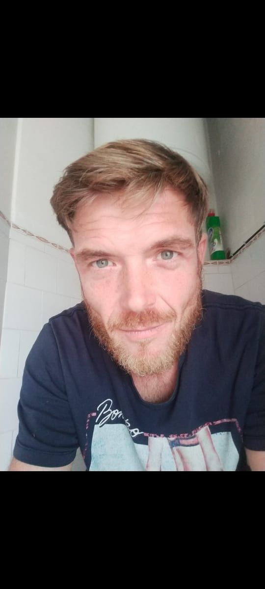 Alphonso - Rencontre gay à Hauterive NE Profil de Alphonso, 42 ans, Rencontre gay à Hauterive NE (Neuchâtel)