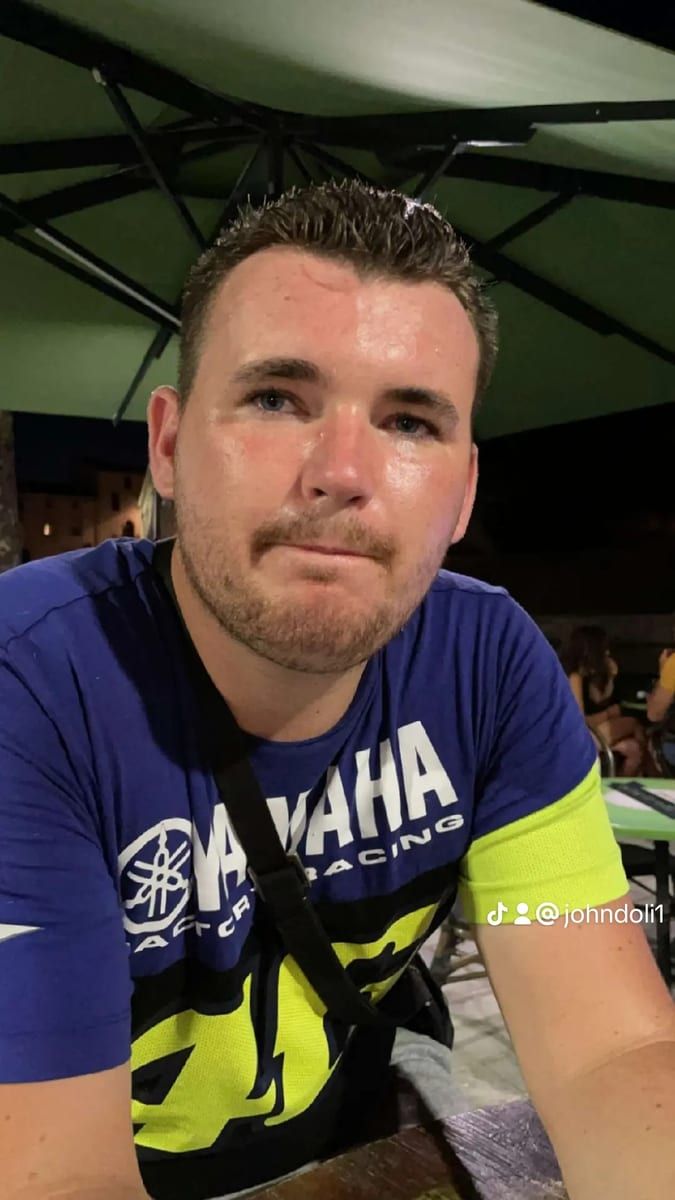 Djabir - Rencontre gay à La Chaux-du-Milieu Profil de Djabir, 27 ans, Rencontre gay à La Chaux-du-Milieu (Neuchâtel)