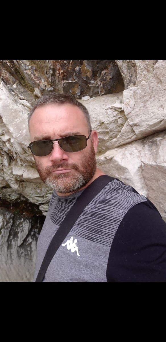 Profil de Sélim, 31 ans, Rencontre gay à Petit-Martel (Neuchâtel)