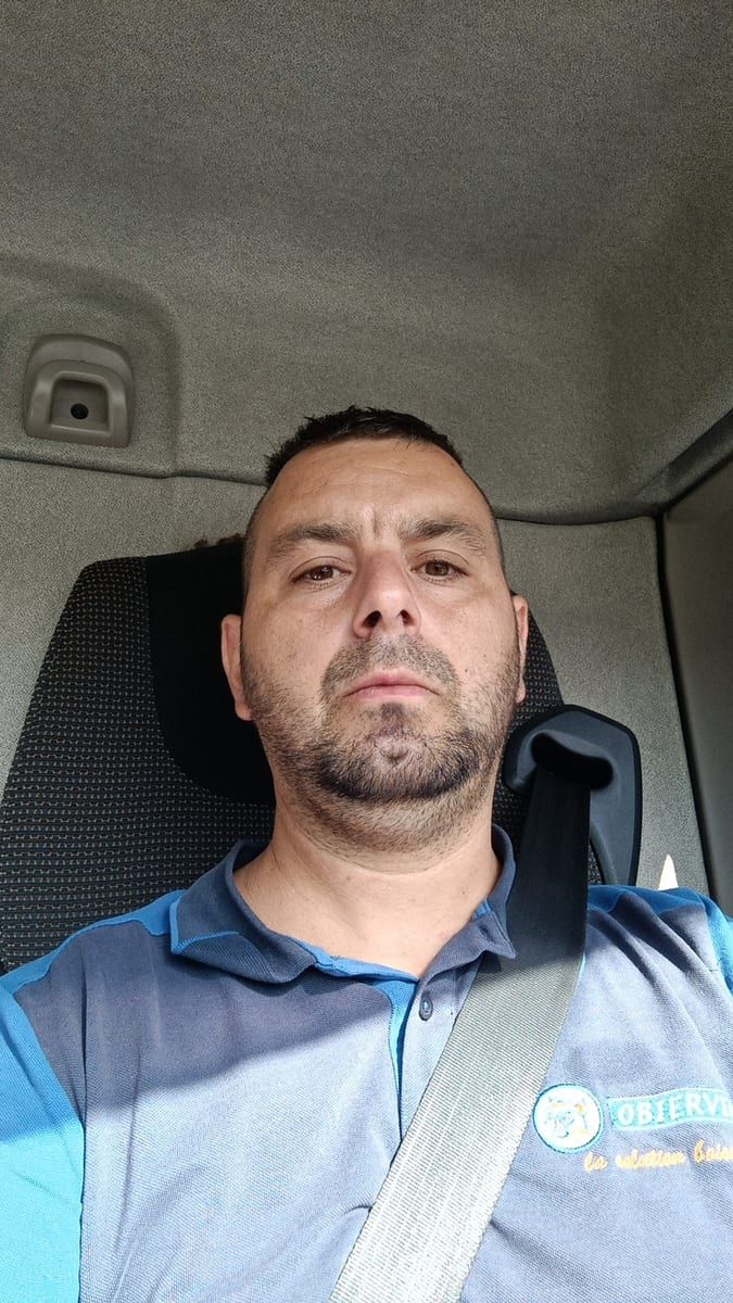 Profil de Kevin, 23 ans, Rencontre gay à Les Sagnettes (Neuchâtel)