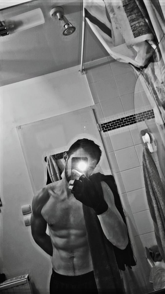 Layann - Rencontre gay à La Cibourg Profil de Layann, 34 ans, Rencontre gay à La Cibourg (Neuchâtel)