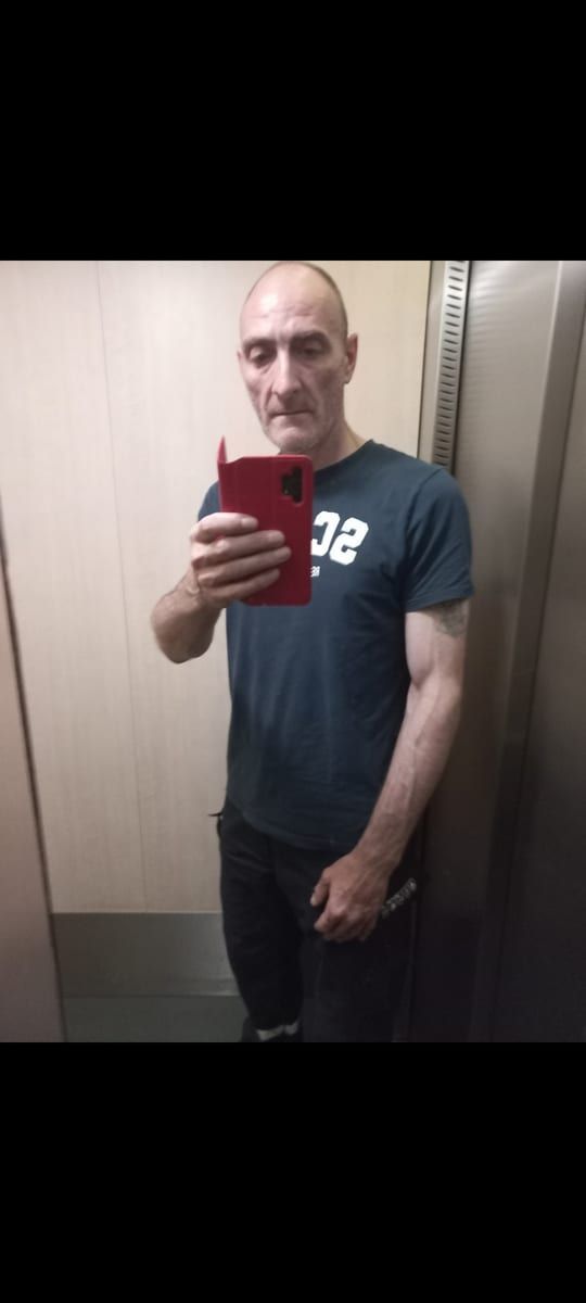 Profil de Leoni, 29 ans, Rencontre gay à Chaumont (Neuchâtel)