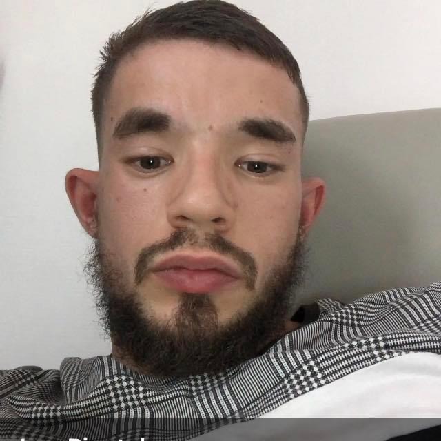 Profil de Gwenvel, 26 ans, Rencontre gay à Les Verrières (Neuchâtel)
